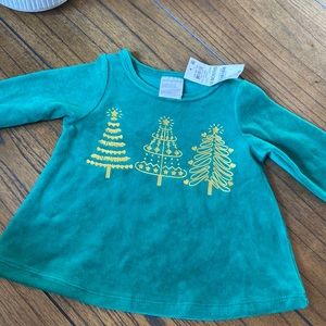 Toddler Girls Green w Gold Trees Christmas Shirt- Size 18 Months- new w tag